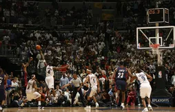 Il y a 14 ans, LeBron James remportait sa première série de playoffs… grâce à une passe