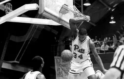 Le 25 janvier 1988, Jerome Lane secoue la NCAA avec « The Dunk »