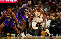 Les Suns sont les premiers à faire chuter les Lakers