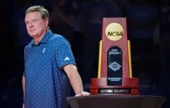Bill Self, l’entraîneur de Kansas, de nouveau hospitalisé