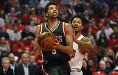 Les Bucks s’imposent à Chicago pour arracher un Game 6 !