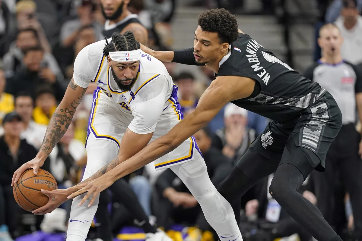 Victor Wembanyama et Anthony Davis