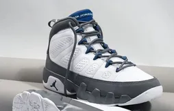 Le retour de la magnifique Air Jordan 9 « Flint Grey »