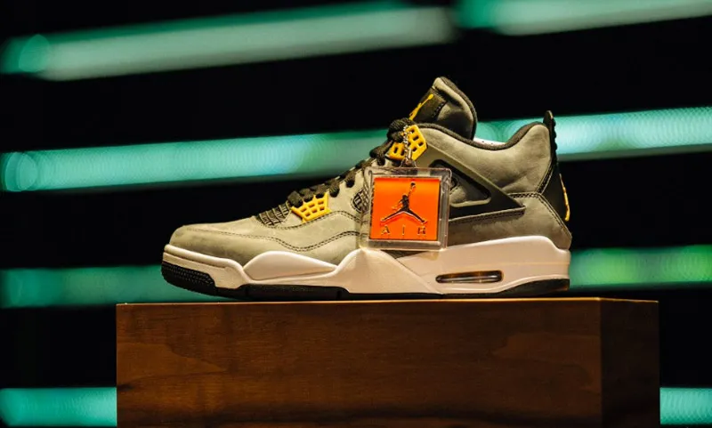 Air-Jordan-4-Trophy-Room-200516