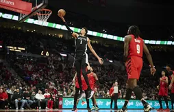 Victor Wembanyama offre la victoire aux Spurs chez les Blazers