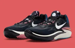 Une Nike Zoom GT Cut 2 parée de pierres précieuses