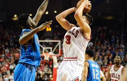 Doug McDermott crucifie les Mavs à la dernière seconde