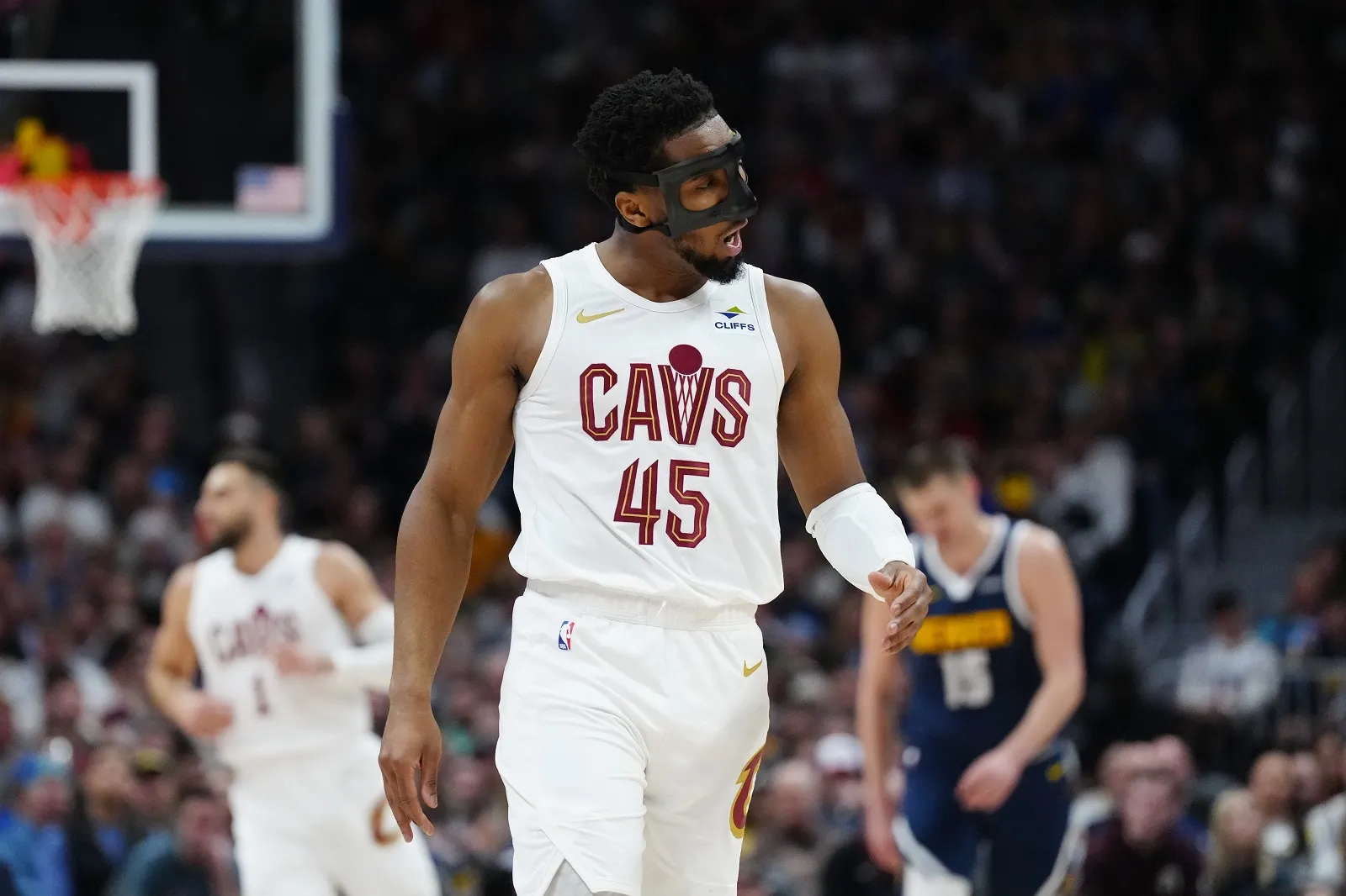 Donovan Mitchell (Cavaliers) contre les Nuggets