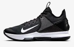 Nike : la Witness 4 gagne des poches Zoom Air