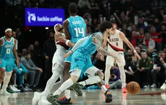 Mais pourquoi les Hornets ont-ils dynamité leur cinq majeur ?