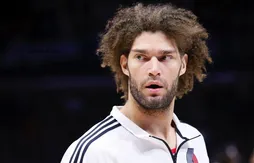 Robin Lopez affine la définition du “poster dunk”