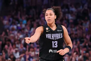 Janelle Salaün s’épanouit comme joker
