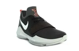 Nike : un premier modèle signature pour Paul George ?