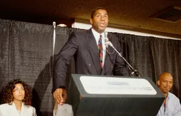 Le 7 novembre 1991, Magic Johnson révèle sa séropositivité