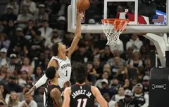 Victor Wembanyama et les Spurs restent parfaits face au Heat !