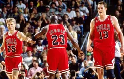 Les Bulls 1996 félicitent les Warriors 2016