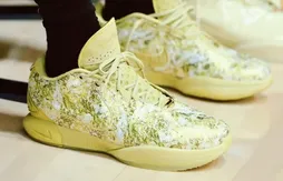 Après la touche “Purple”, la LeBron 21 passe au “Gold”