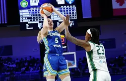Paige « Buckets » fait tomber la pluie sur Seattle