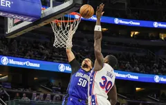 Pourtant davantage décimé, le Magic s’en sort contre les Sixers