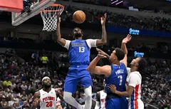 Spencer Dinwiddie et les Mavericks stoppent leur chute face à Detroit