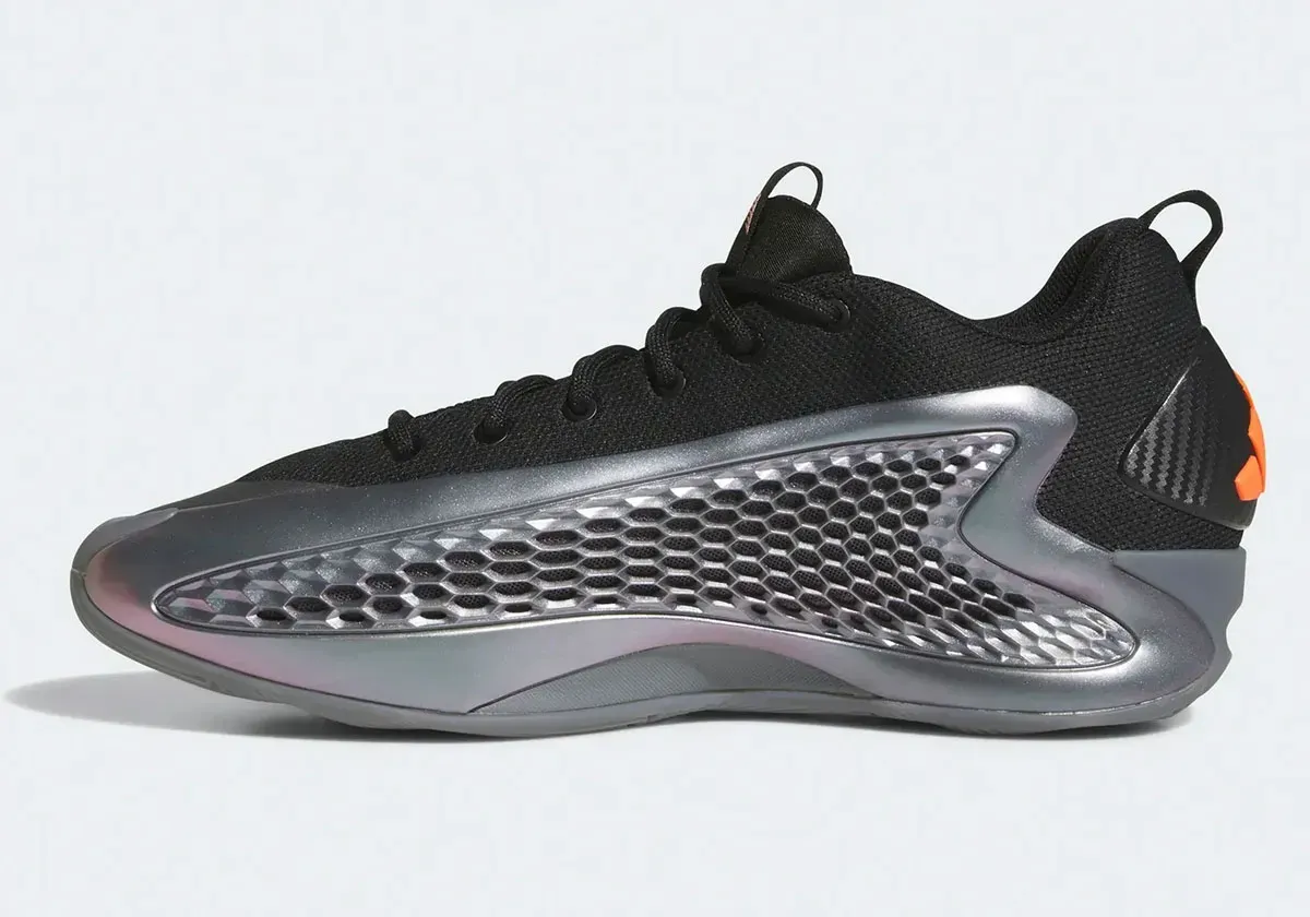 La A.E. 1 d'Anthony Edwards