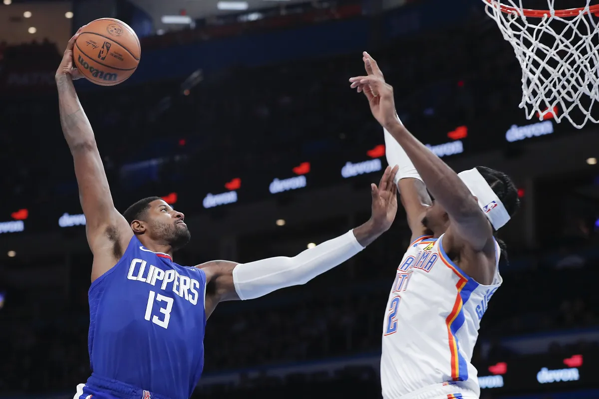 Paul George et Shai Gilgeous-Alexander