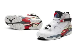 “Quoi d’neuf, docteur ?” Le retour de la mythique Air Jordan 8 « Bugs Bunny » !