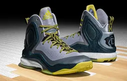 Les chaussures Adidas prennent le Broadway Express