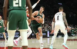 Les Bucks montent dans le grand huit à Portland