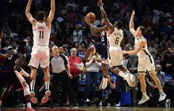 Lou Williams fait tomber les Bucks à la dernière seconde de la prolongation