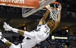 Pour sa première, le duo Giannis-Bledsoe fait tomber les Spurs