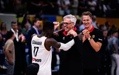L’émouvant hommage de Dennis Schroder à Gordon Herbert