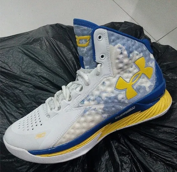 Under-Armour-SC30