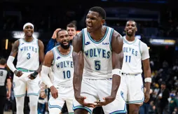 Avec un contre exceptionnel au buzzer, Anthony Edwards sauve les Wolves à Indiana !