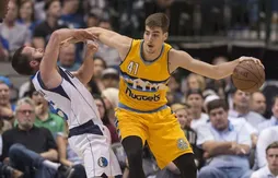 Les Nuggets gâchent la journée Tony Romo des Mavs