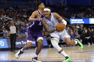 À l’arraché, le Magic stoppe sa série de défaites face aux Kings