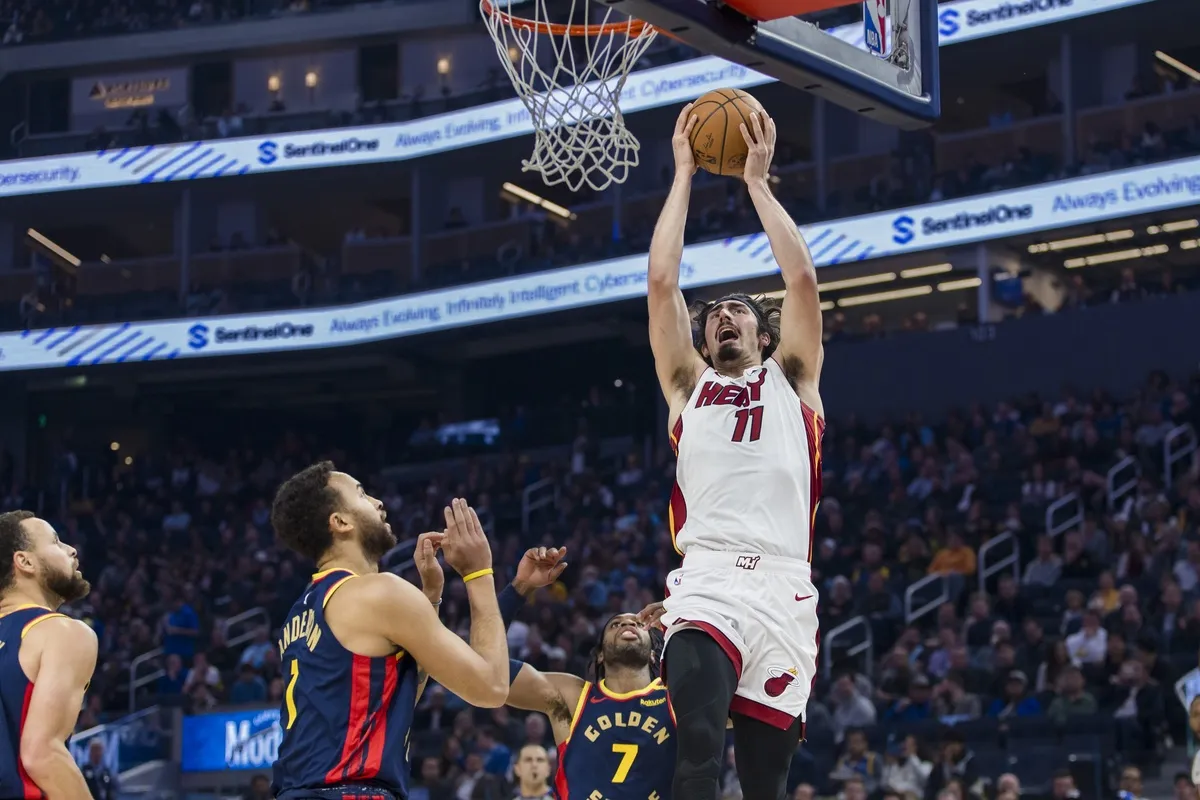 Jaime Jaquez Jr. avec le Heat contre les Warriors