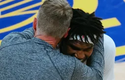 Steve Kerr rend hommage à « la classe » de Kevon Looney