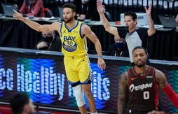 Carmelo Anthony en admiration devant Stephen Curry