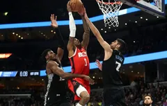 Jaren Jackson Jr. et Santi Aldama sous la surveillance des Grizzlies