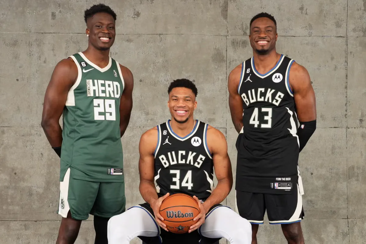 Les frères Antetokounmpo