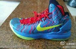 Nike : la très bariolée Zoom KD V “Christmas” se dévoile, une KD V basse en préparation