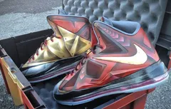 Chaussures : LeBron James s’est fait faire une paire de LeBron X version “Ironman 3 &raquo;