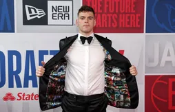 Chauncey Billups envisage d’associer Donovan Clingan et Deandre Ayton