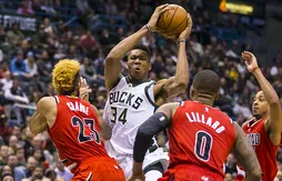Giannis Antetokounmpo voit triple et ses Bucks terrassent Portland