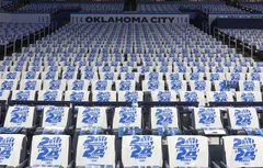 Comment des T-shirts sont devenus le ciment des fans du Thunder