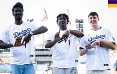Les Dodgers célèbrent des recrues des Lakers