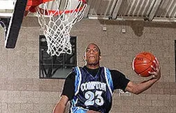 [happy birthday] Demar en trombe