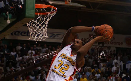 lebron-james-mcdonalds-dunk