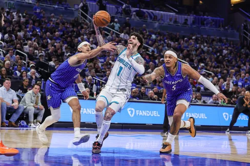 https://www.basketusa.com/thumbor/E7zj_5imL5qheuewxJDRm8_CtnM=/488x325/smart/filters:format(webp)/https%3A%2F%2Fmedia.basketusa.com%2Fmain%2F2026%2F04%2FUSATSI_28754775_168380191_lowres1.jpg